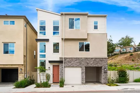 12112 Carter Ln, San Diego, CA 92128