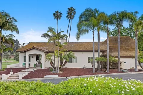 Exterior - 2102 Palmer Dr, Oceanside, CA 92056 photo 7 of 15