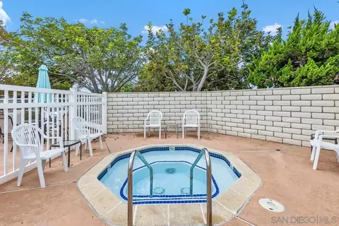 Exterior - 2102 Palmer Dr, Oceanside, CA 92056 photo 13 of 15