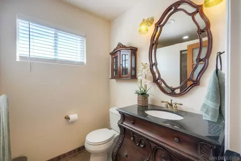Bath - 13435 Ogunquit Ave, Poway, CA 92064 photo 2 of 3