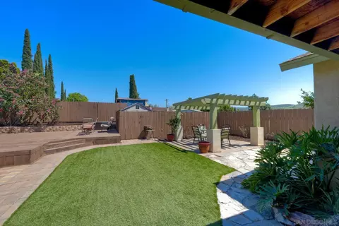 Exterior - 13435 Ogunquit Ave, Poway, CA 92064 photo 3 of 19