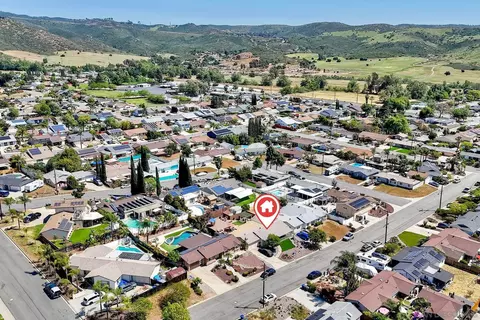 View/Area - 13435 Ogunquit Ave, Poway, CA 92064 photo 8 of 14