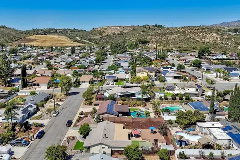 View/Area - 13435 Ogunquit Ave, Poway, CA 92064 photo 11 of 14