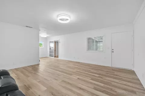 Living - 8632 Atlas Vw, Santee, CA 92071 photo 3 of 3