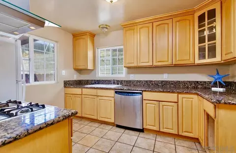 834 Maria Ave, Spring Valley, CA 91977