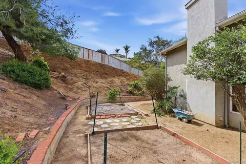 Exterior - 2142 Hidden Mesa Rd, El Cajon, CA 92019 photo 4 of 5