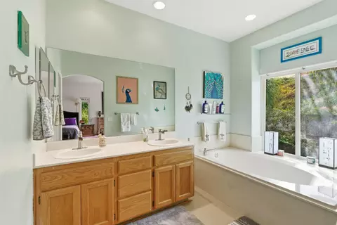 Bath - 2142 Hidden Mesa Rd, El Cajon, CA 92019 photo 2 of 3