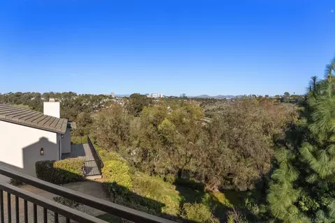 View/Area - 7875 Bellakaren Pl, La Jolla, CA 92037 photo 3 of 8