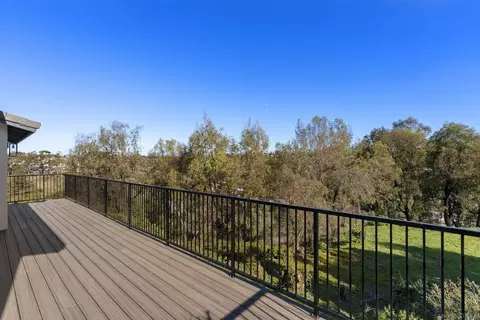 Exterior - 7875 Bellakaren Pl, La Jolla, CA 92037 photo 8 of 11