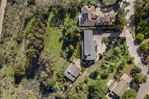 7875 Bellakaren Pl, La Jolla, CA 92037