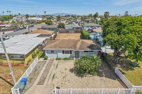 View/Area - 1055 11th, Imperial Beach, CA 91932 photo 5 of 13