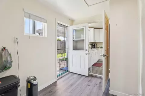 Entry Way - 1055 11th, Imperial Beach, CA 91932 photo 1 of 1