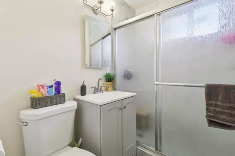 Bath - 1055 11th, Imperial Beach, CA 91932 photo 1 of 1