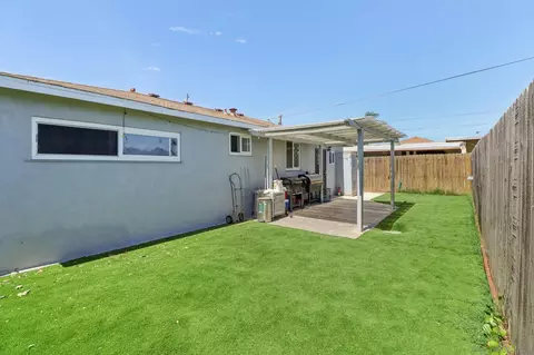 Exterior - 1055 11th, Imperial Beach, CA 91932 photo 6 of 11