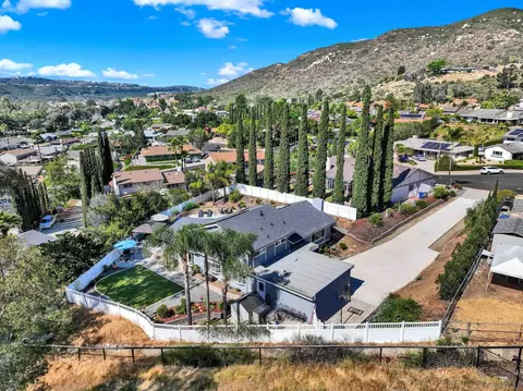 View/Area - 12913 Evalyn Ct, Poway, CA 92064 photo 12 of 13