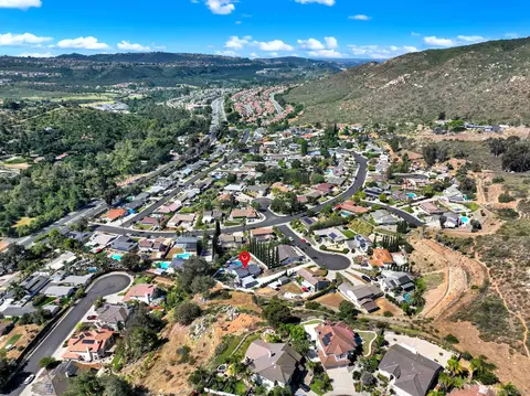 View/Area - 12913 Evalyn Ct, Poway, CA 92064 photo 8 of 13