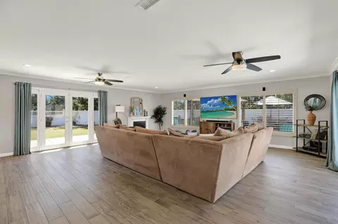 Living - 12913 Evalyn Ct, Poway, CA 92064 photo 2 of 6