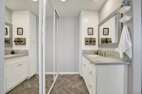 Bath - 12913 Evalyn Ct, Poway, CA 92064 photo 3 of 7