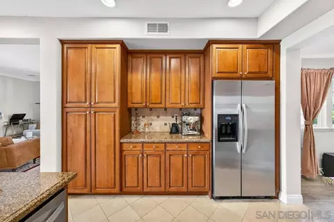 Kitchen - 4345 Shoreline Way #3, Oceanside, CA 92056 photo 3 of 4