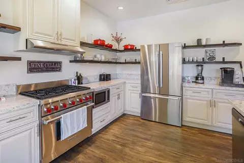 Kitchen - 2020 Third St, Julian, CA 92036 photo 3 of 6