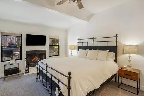 Bedroom - 2020 Third St, Julian, CA 92036 photo 1 of 6