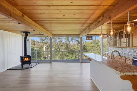 11819 Johnson Lake Rd, Lakeside, CA 92040