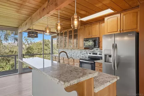 Kitchen - 11819 Johnson Lake Rd, Lakeside, CA 92040 photo 3 of 3