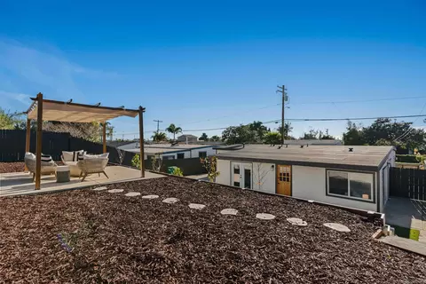 Exterior - 1426 Santa Rosa St, Oceanside, CA 92058 photo 22 of 28