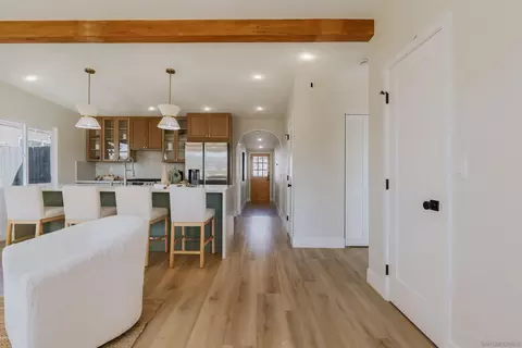 Entry Way - 1426 Santa Rosa St, Oceanside, CA 92058 photo 3 of 5