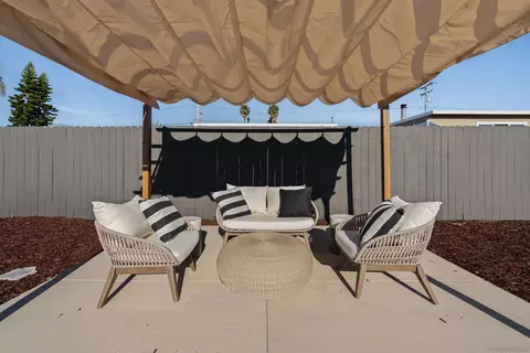 Exterior - 1426 Santa Rosa St, Oceanside, CA 92058 photo 24 of 28
