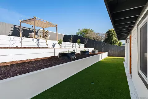 Exterior - 1426 Santa Rosa St, Oceanside, CA 92058 photo 13 of 28