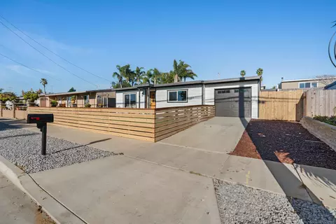 Exterior - 1426 Santa Rosa St, Oceanside, CA 92058 photo 5 of 28