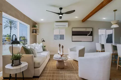 Living - 1426 Santa Rosa St, Oceanside, CA 92058 photo 2 of 4