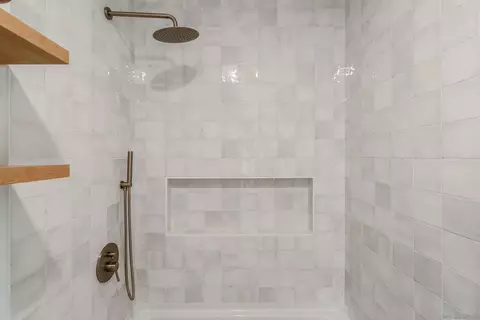 Bath - 1426 Santa Rosa St, Oceanside, CA 92058 photo 5 of 5