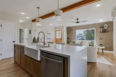 Kitchen - 1426 Santa Rosa St, Oceanside, CA 92058 photo 7 of 9