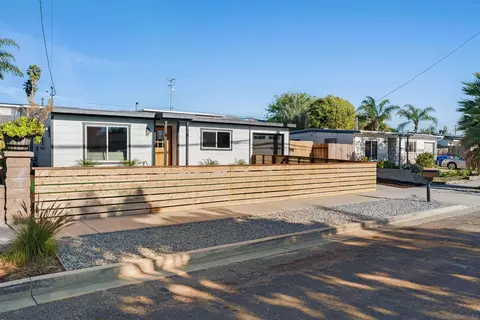 Exterior - 1426 Santa Rosa St, Oceanside, CA 92058 photo 4 of 28