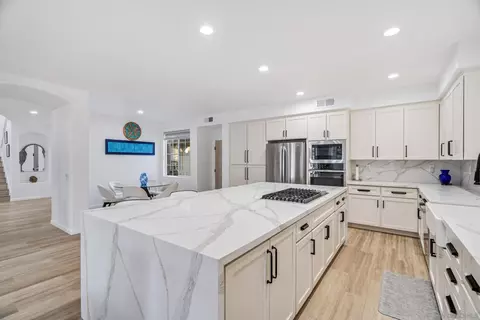 Kitchen - 550 Echo Ln, San Marcos, CA 92078 photo 4 of 6