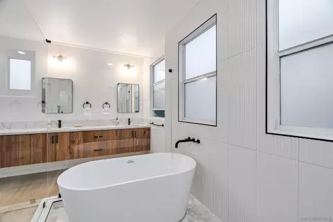 Bath - 550 Echo Ln, San Marcos, CA 92078 photo 5 of 7