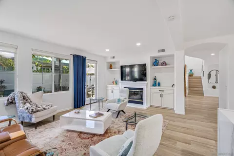 Living - 550 Echo Ln, San Marcos, CA 92078 photo 2 of 2