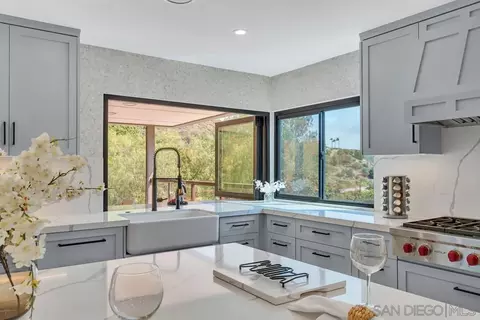 Kitchen - 3453 Via Loma Vis, Escondido, CA 92029 photo 7 of 12