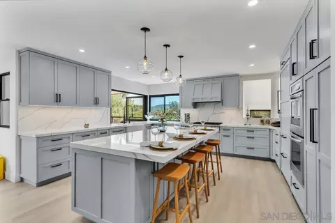 3453 Via Loma Vis, Escondido, CA 92029