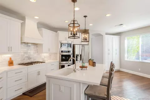 Kitchen - 45948 Via La Colorada, Temecula, CA 92592 photo 1 of 4
