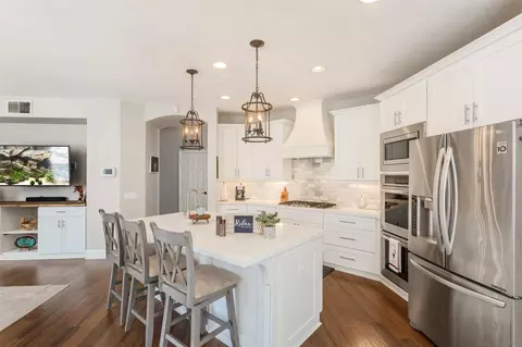 Kitchen - 45948 Via La Colorada, Temecula, CA 92592 photo 2 of 4