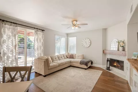 Living - 45948 Via La Colorada, Temecula, CA 92592 photo 1 of 2
