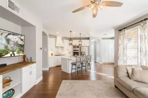 Kitchen - 45948 Via La Colorada, Temecula, CA 92592 photo 4 of 4