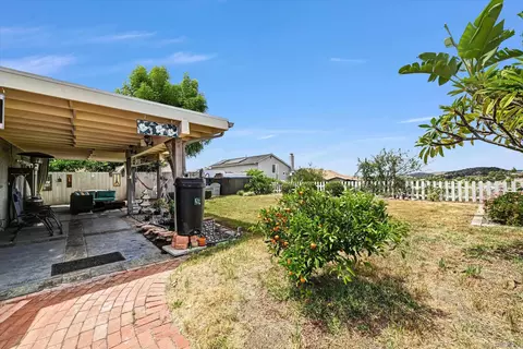 Exterior - 13856 Gorrion Ct, El Cajon, CA 92021 photo 4 of 9