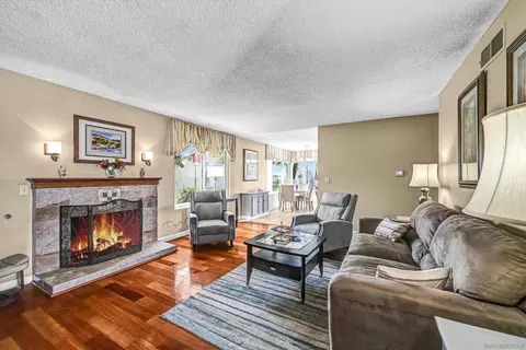 13856 Gorrion Ct, El Cajon, CA 92021
