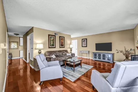 Living - 13856 Gorrion Ct, El Cajon, CA 92021 photo 5 of 5