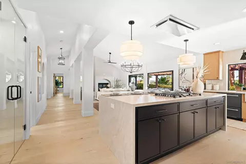 Entry Way - 1170 Rancho Encinitas Dr, Encinitas, CA 92024 photo 1 of 1