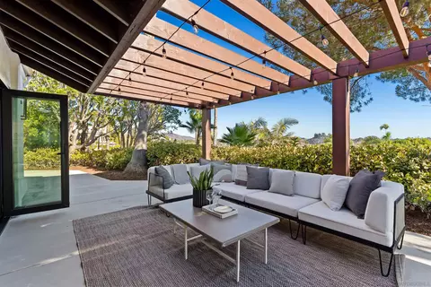 Exterior - 1170 Rancho Encinitas Dr, Encinitas, CA 92024 photo 5 of 20